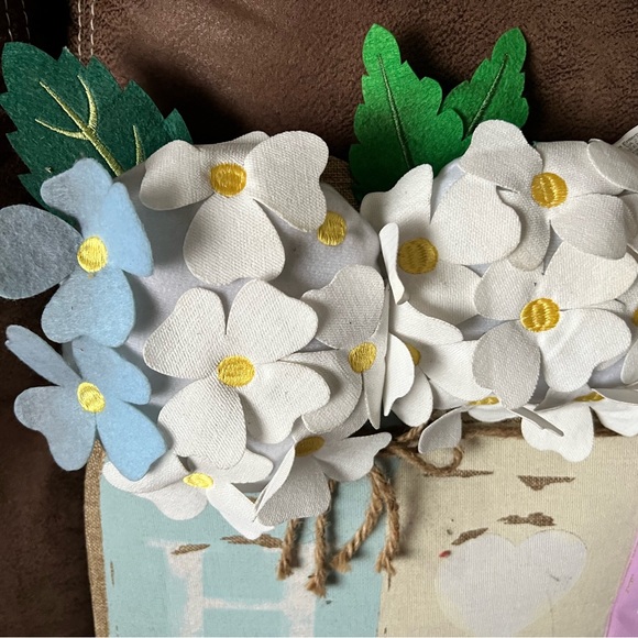 Very light Spring door decoration or where you choose. - Picture 4 of 6